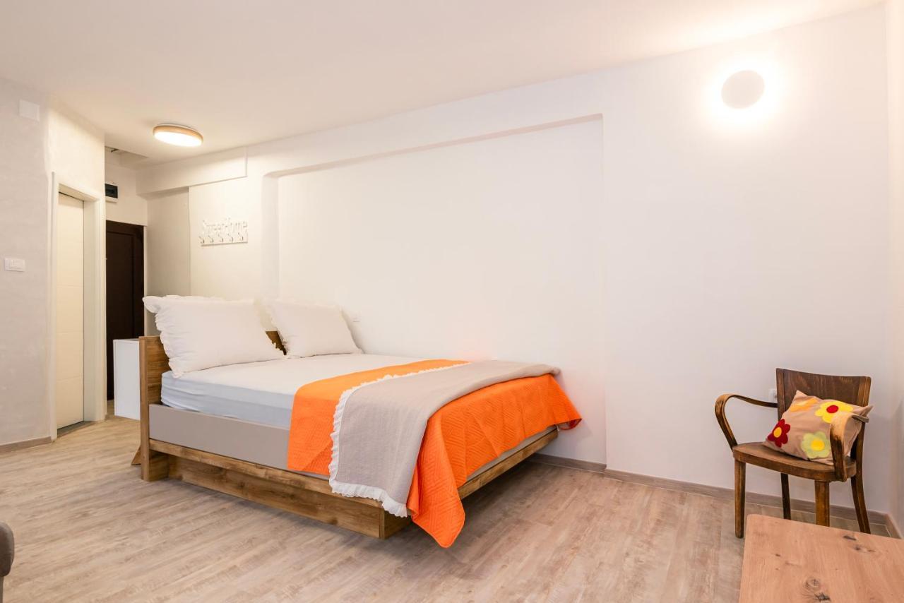 Studio Apartman Max Center Of The Old Town Free Parking Beautiful View Σίμπενικ Εξωτερικό φωτογραφία