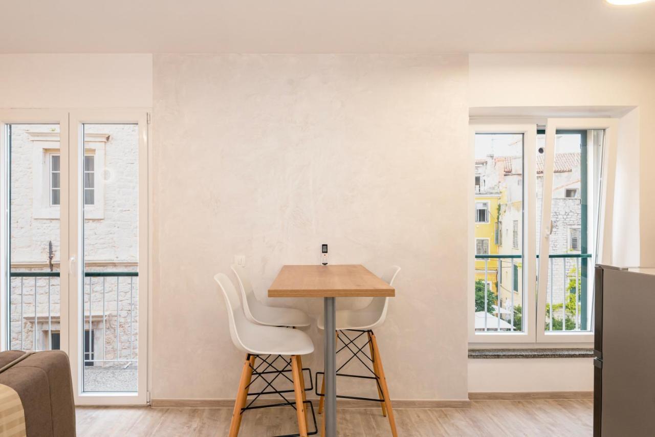 Studio Apartman Max Center Of The Old Town Free Parking Beautiful View Σίμπενικ Εξωτερικό φωτογραφία